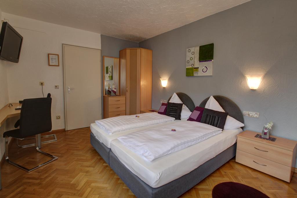 H41 Inn Hotel Garni Freiburg (Adults Only) Gundelfingen  Exterior photo