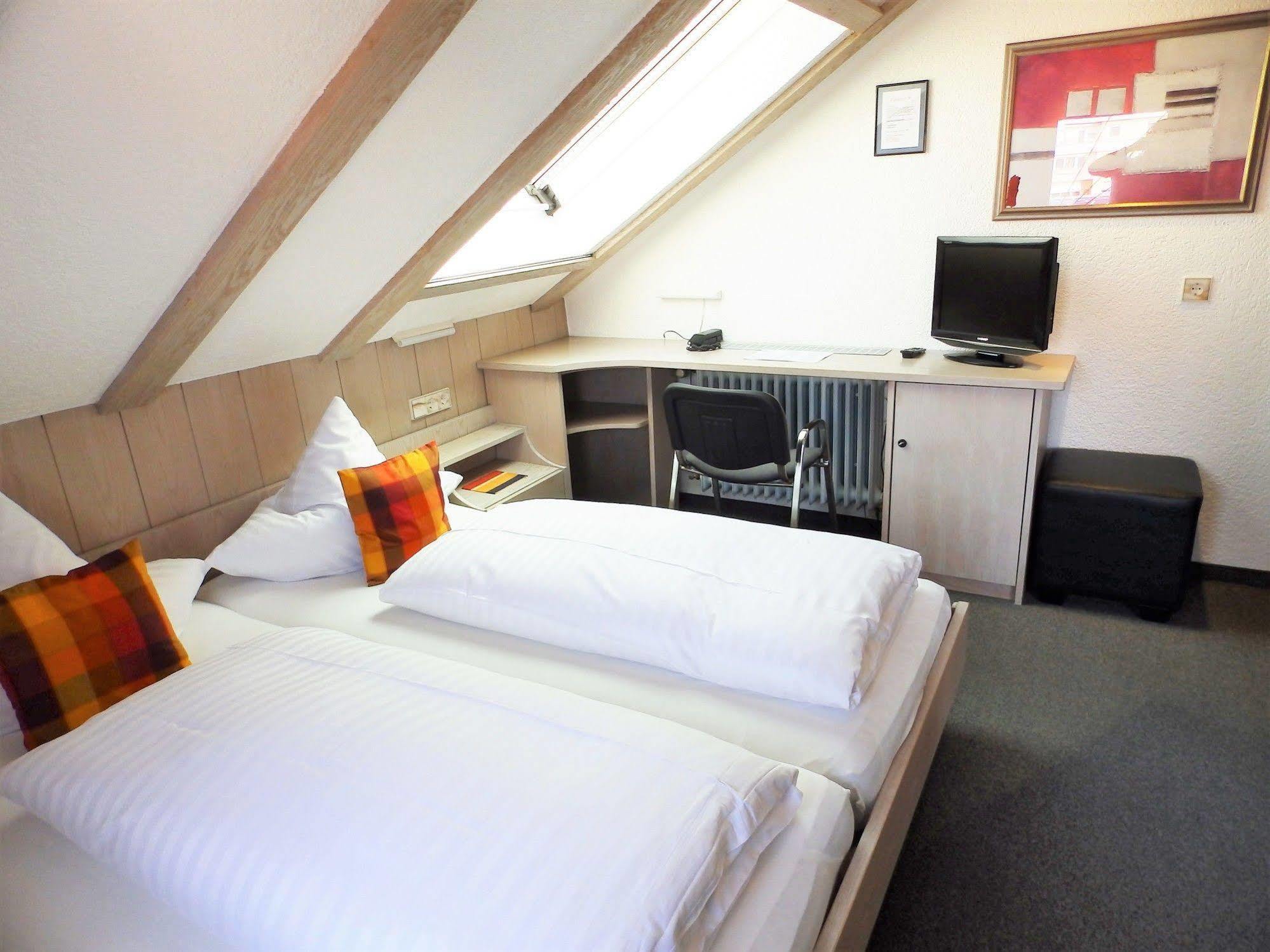 H41 Inn Hotel Garni Freiburg (Adults Only) Gundelfingen  Exterior photo