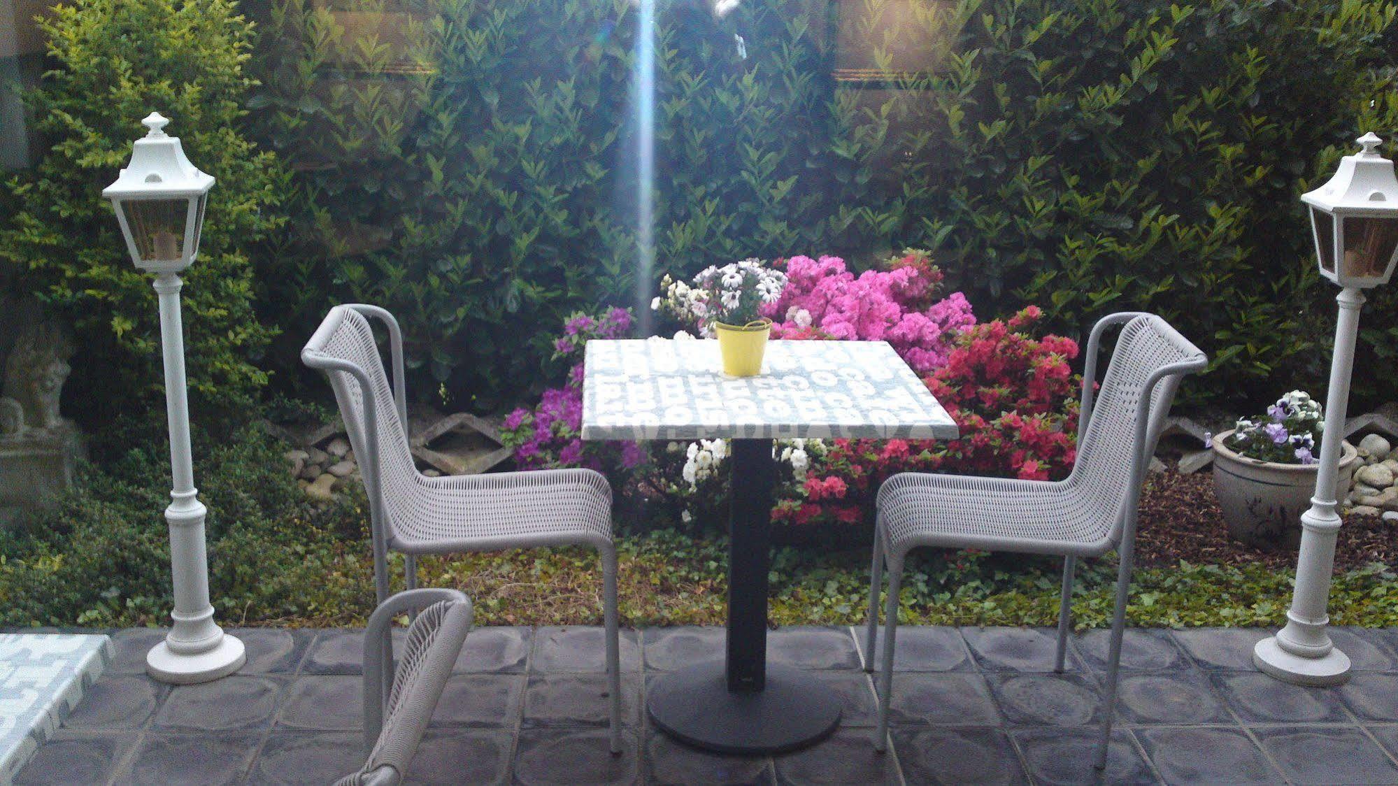 H41 Inn Hotel Garni Freiburg (Adults Only) Gundelfingen  Exterior photo