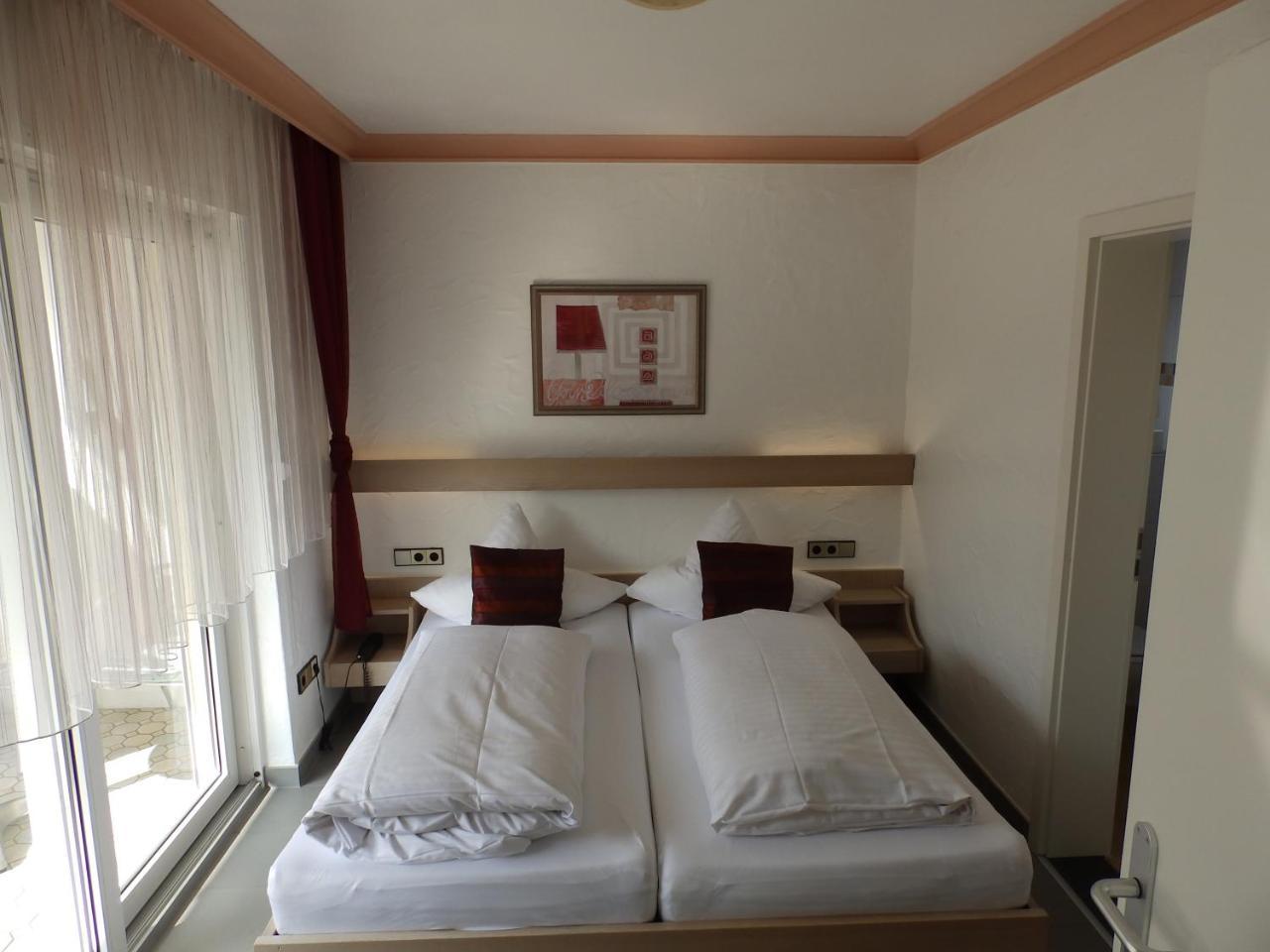 H41 Inn Hotel Garni Freiburg (Adults Only) Gundelfingen  Exterior photo