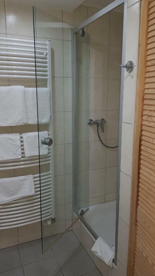 H41 Inn Hotel Garni Freiburg (Adults Only) Gundelfingen  Exterior photo